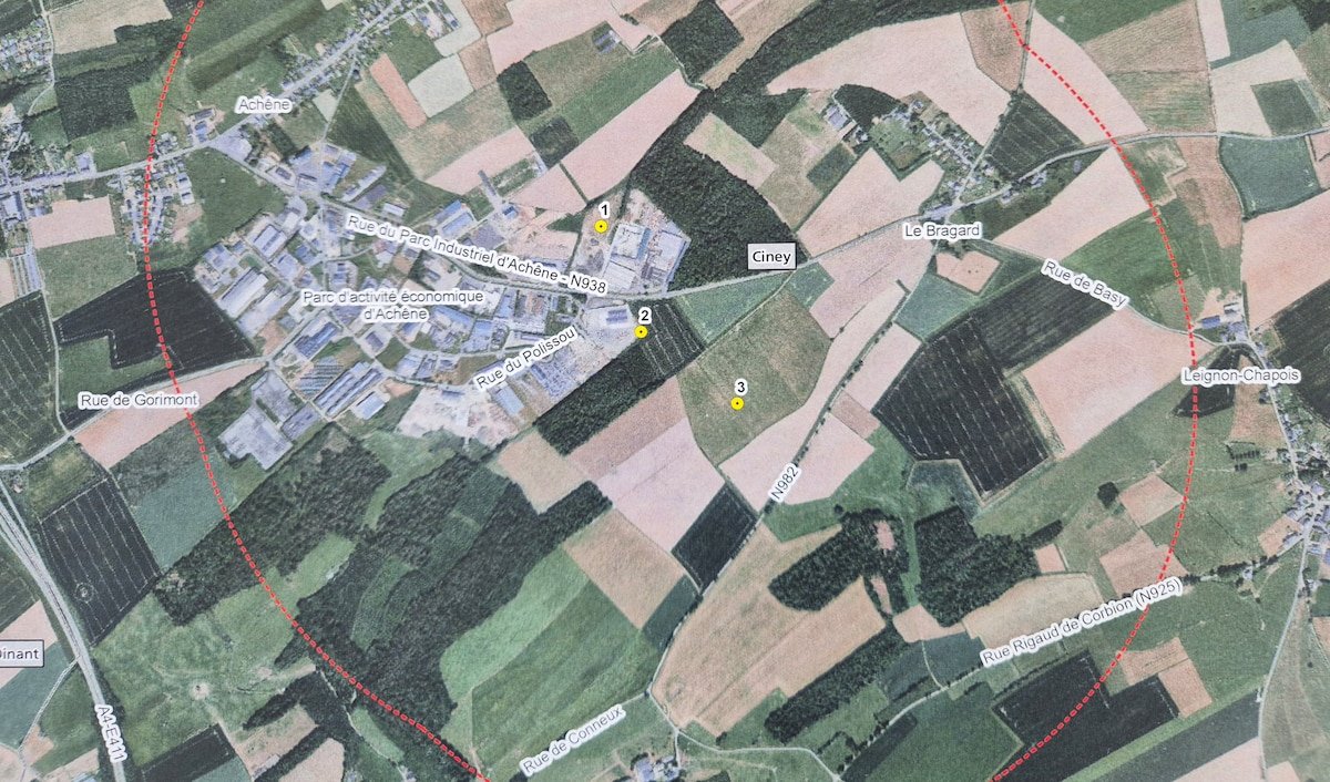 Les trois éoliennes représentées par un point jaune sur la carte. La n°1 se trouvera sur le site de V3-Manupal.