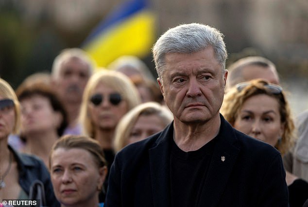 The documents do not state the specific date for Biden's alleged meeting with Poroshenko.