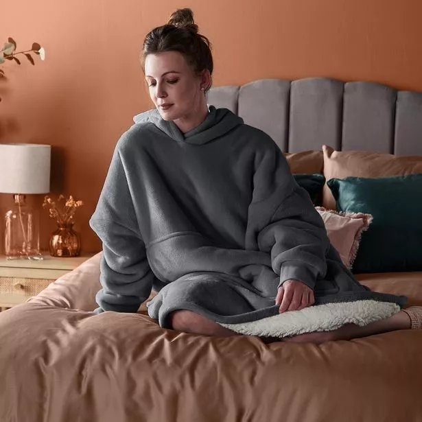 Silentnight Heat Genie Self-Heating Oversized Hoodie