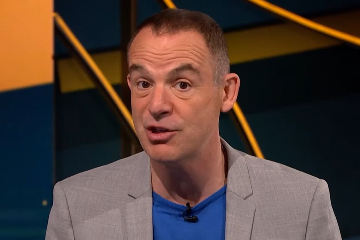 Martin Lewis speaking on his ITV show